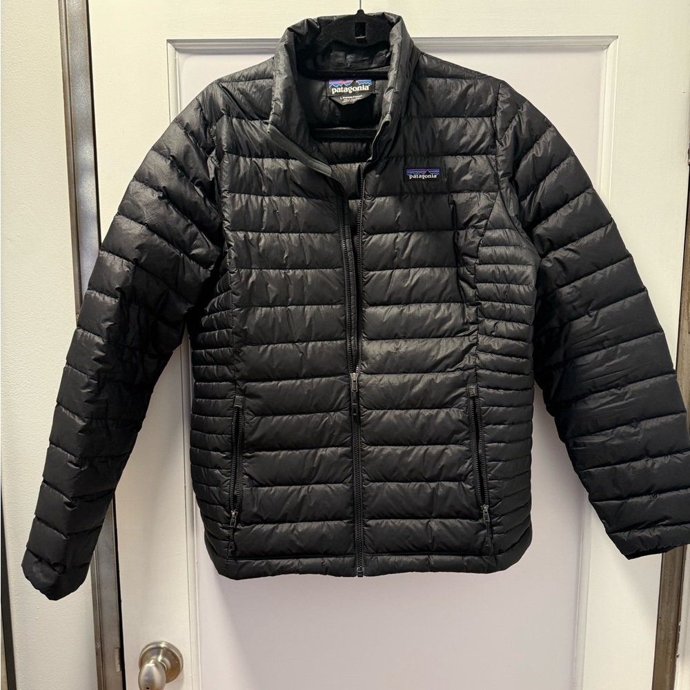 Women’s Patagonia Black Puffer Jacket